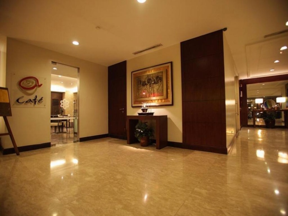 Amorsolo Mansion Hotel